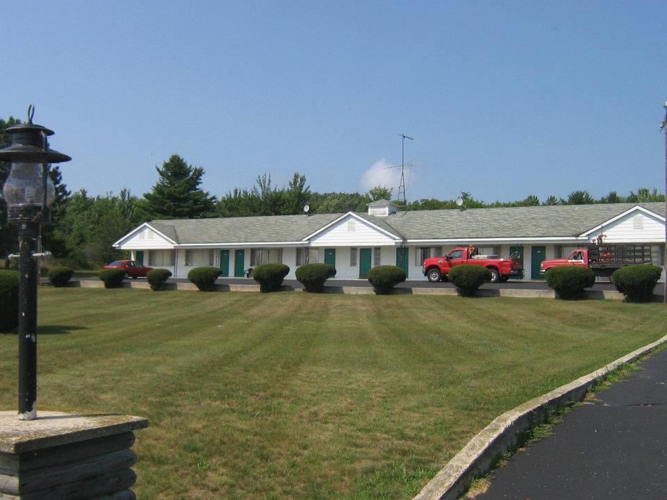 Chapel Hill Motel Brevort Zewnętrze zdjęcie