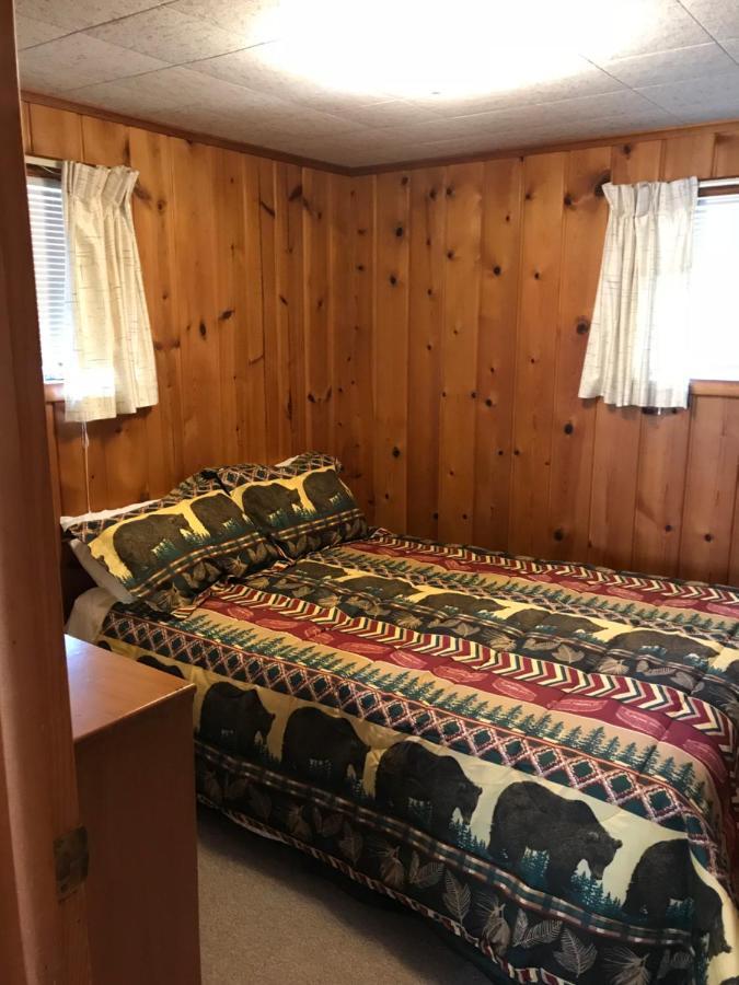Chapel Hill Motel Brevort Zewnętrze zdjęcie